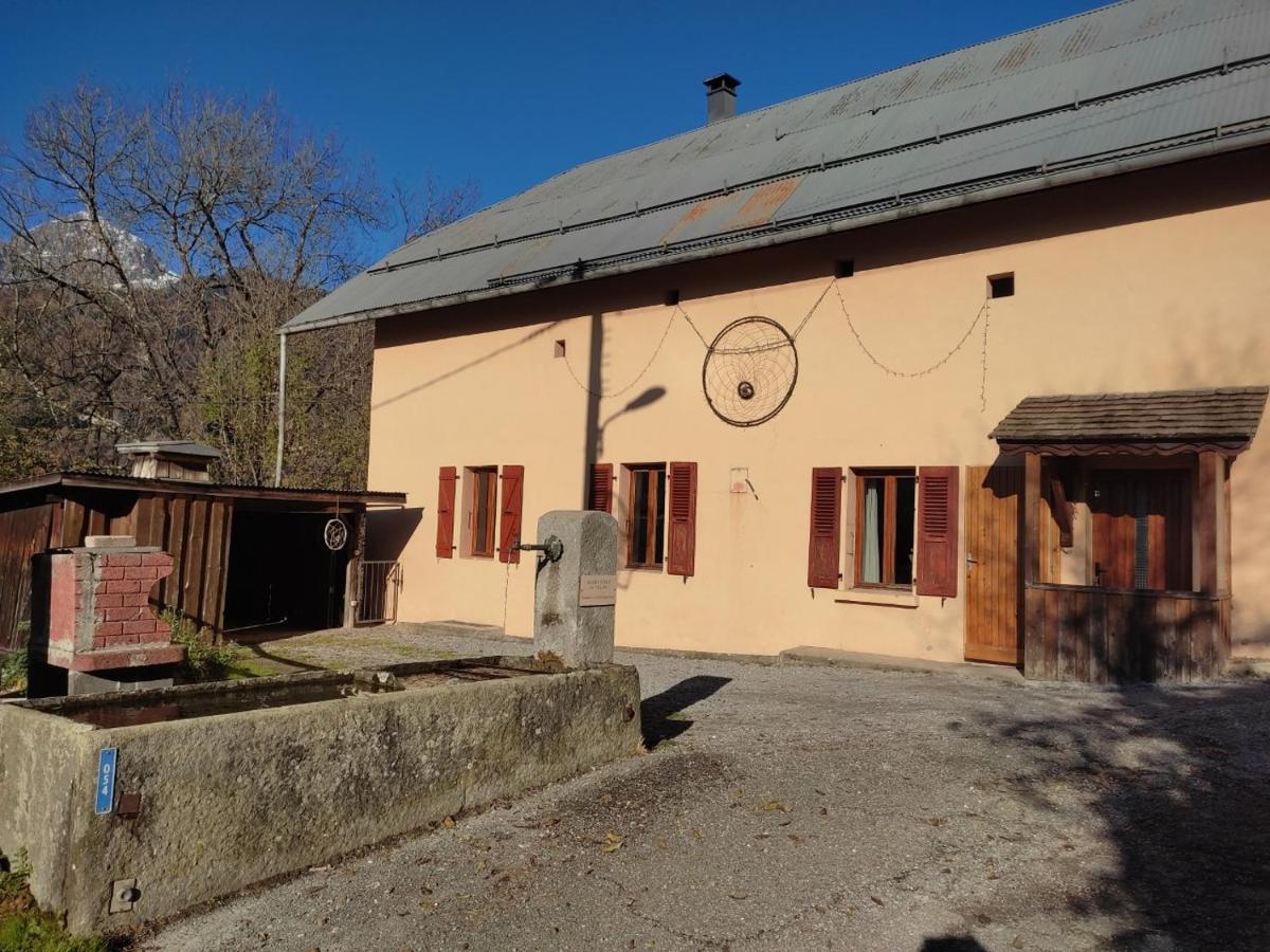 Cosybergerie Villa Ugine Bagian luar foto